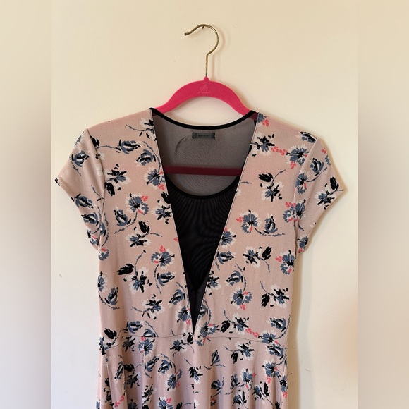 Kimchi Blue Urban Outfitters pink and black floral mesh dress size Large - Picture 5 of 8